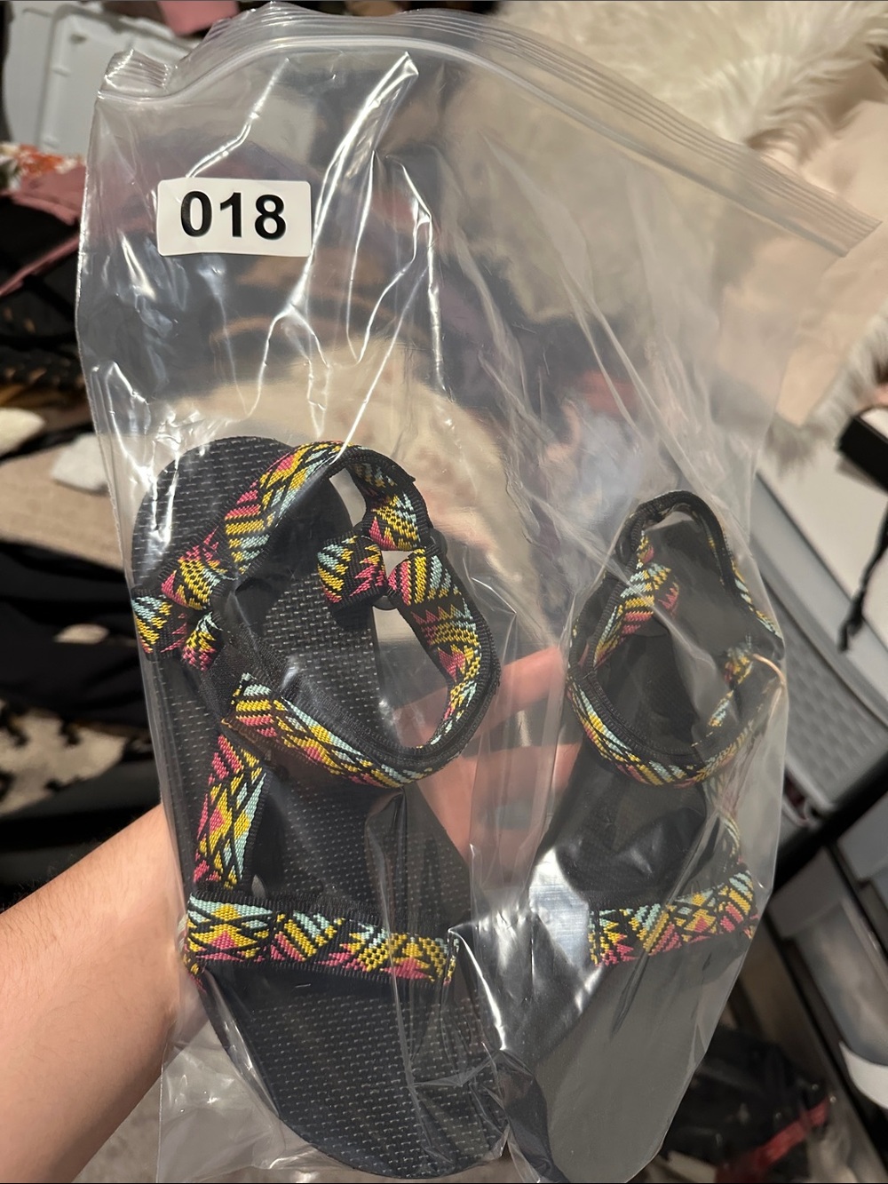Teva nwt - Picture 13 of 13